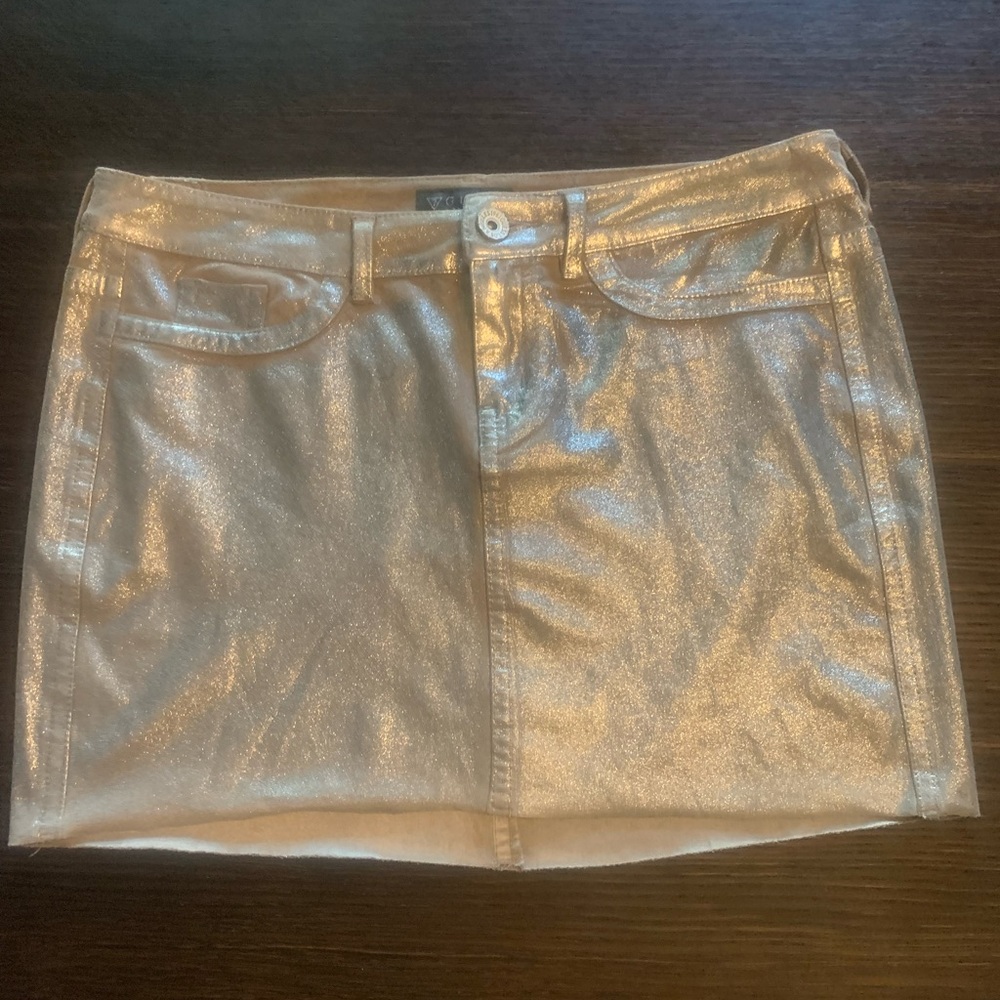 Guess, shimmery metallic mini skirt